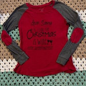 Red Gray Christmas Wine Graphic Long Sleeve Top Shirt Womans sz Medium